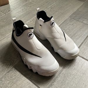 RARE Nike Swoosh Air Max Basketball Shoes